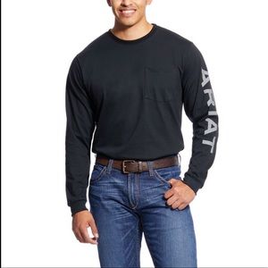 Ariat Men’s FR Pocket Logo Crew T-shirt